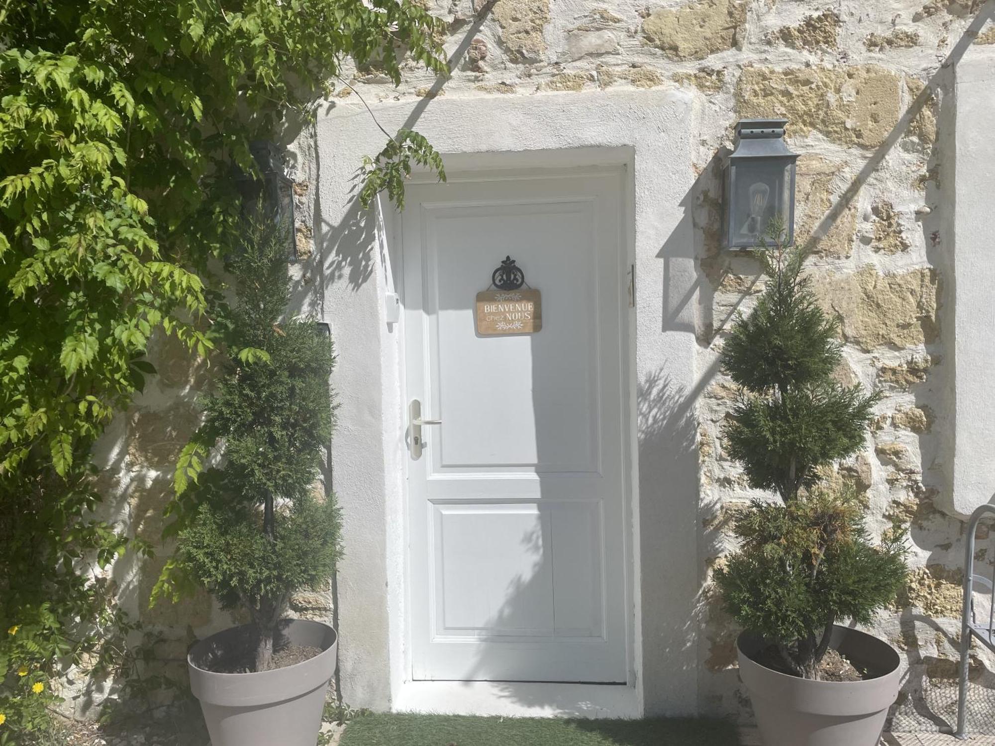 Appt 2 Pieces Dans Mas Provencal Apartment Roquemaure  Exterior photo